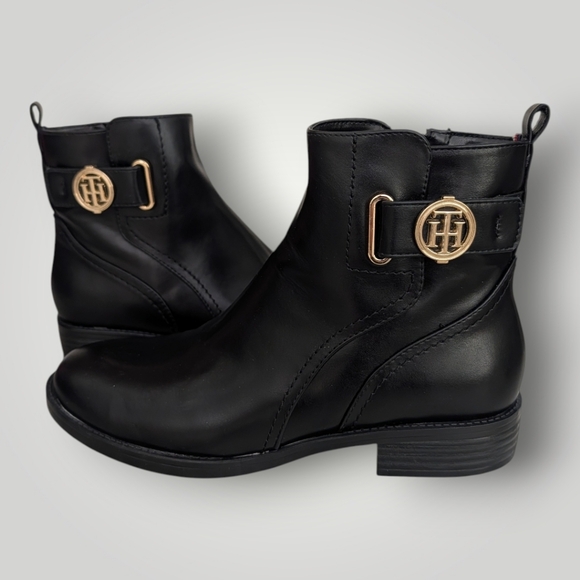 Tommy Hilfiger Ivaide Logo Strap Ankle Booties - Picture 3 of 12